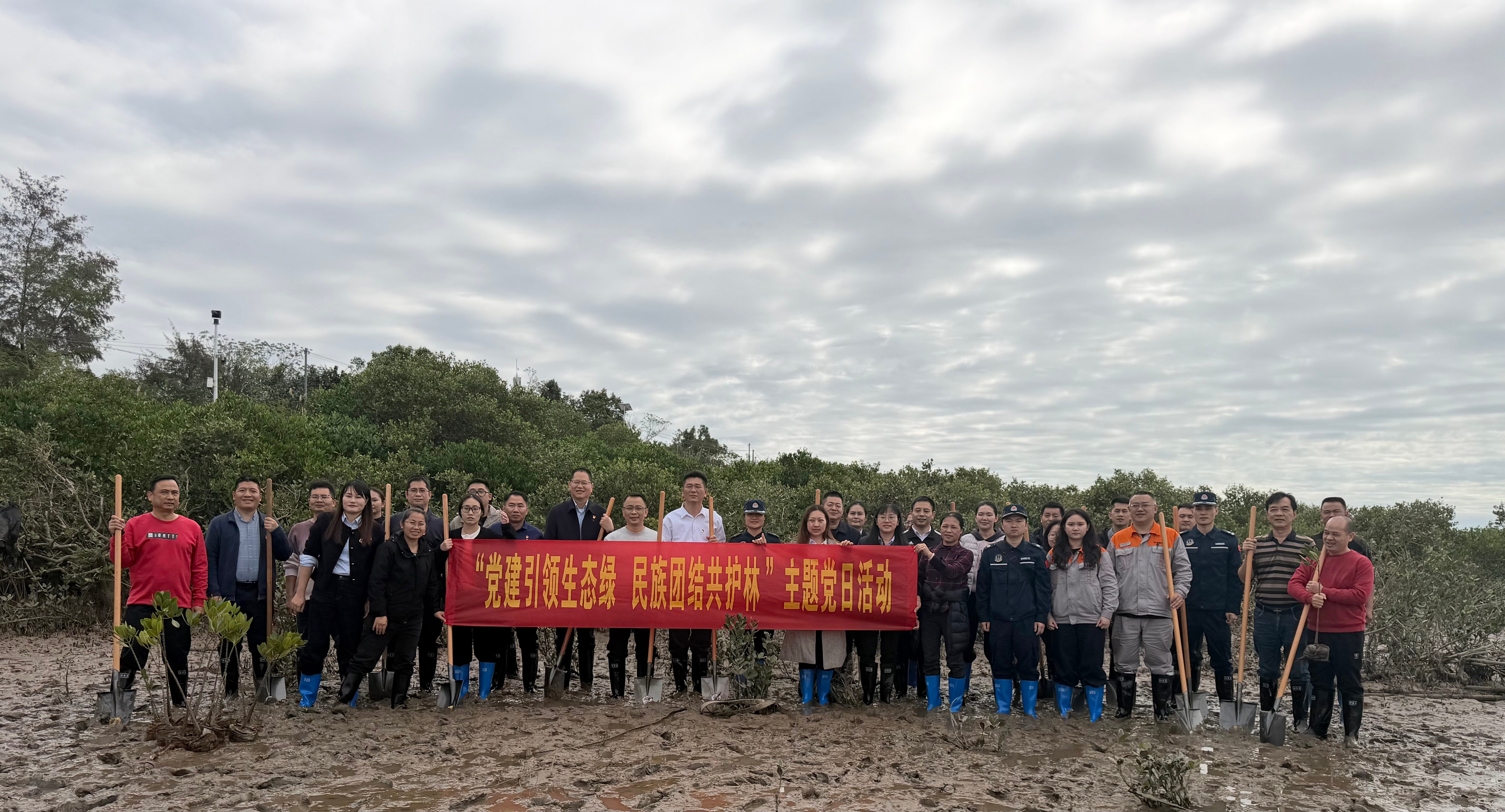 绿色欧宝网页版登录入口_欧宝（中国）“森”呼吸 人与自然“林”距离 ——记欧宝网页版登录入口_欧宝（中国）公司党委植树节主题党日活动